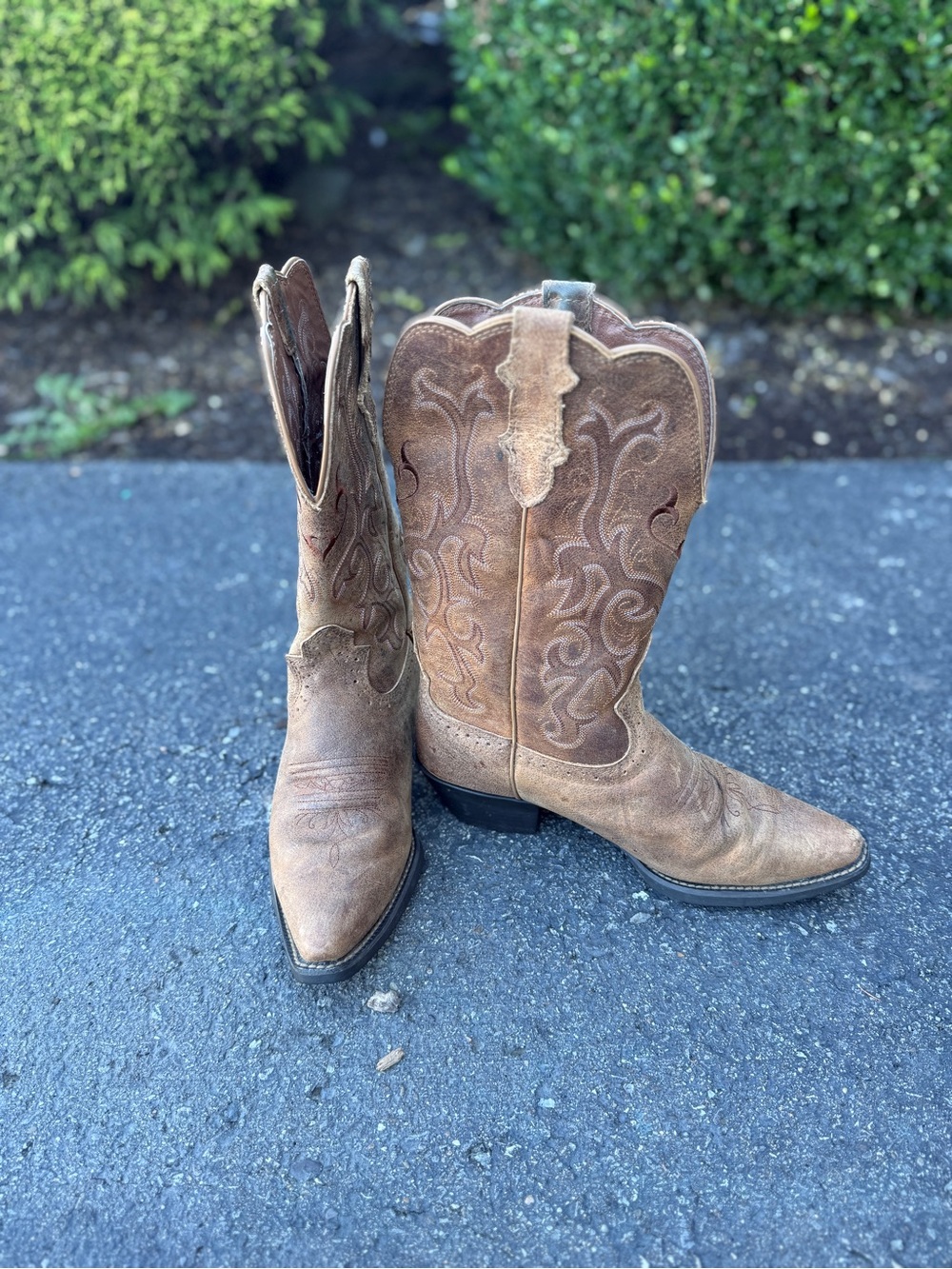 Justin Womans Size 7.5 Cowgirl Boot